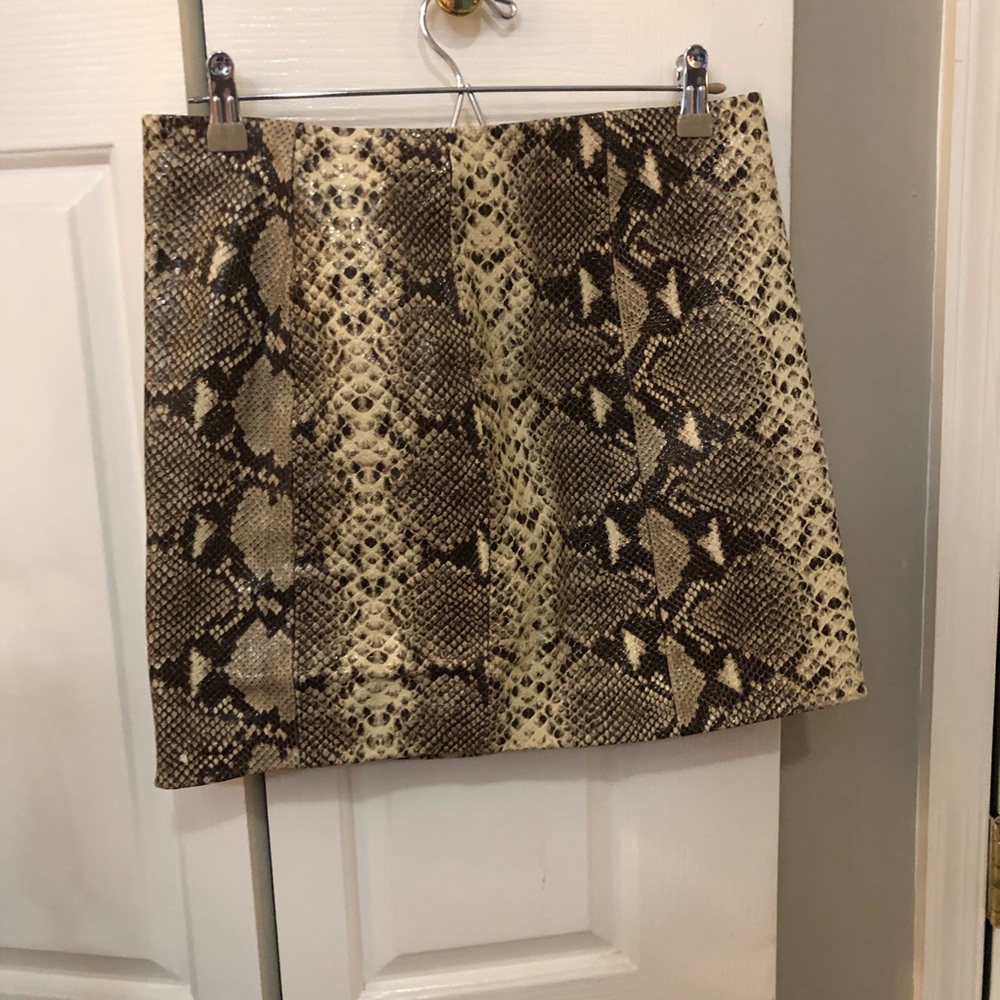 Michael Kors leather animal print size 4 skirt